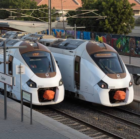 Two TER trains at the platform in Dakar station